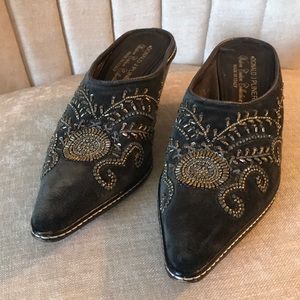 Donald J. Pliner Mules